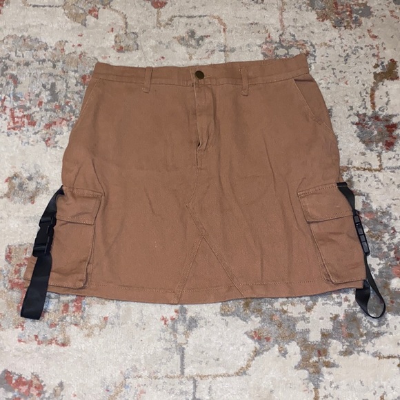 NWOT Brown Cargo Skirt with Buckles - Picture 1 of 5